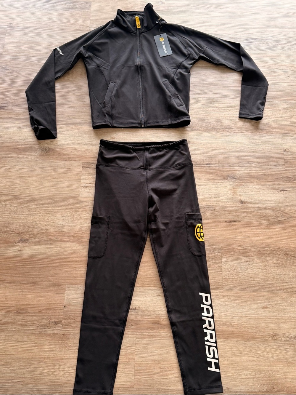Women’s PARRISH Athletic Set